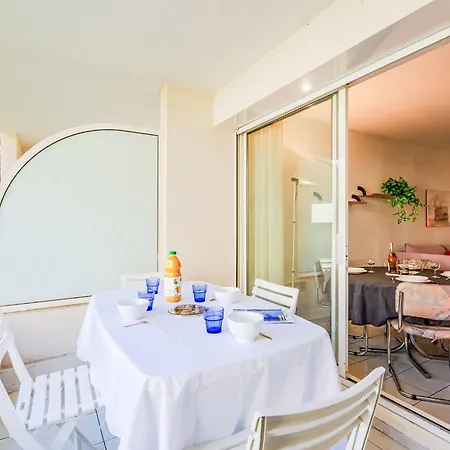 Le Cesaree-1 By Interhome Fréjus