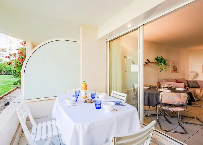 Le Cesaree-1 By Interhome Fréjus