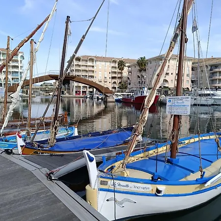 Le Cesaree-1 By Interhome Fréjus