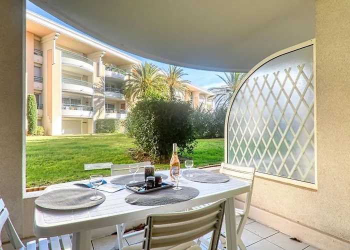 Le Cesaree-1 By Interhome Appartement