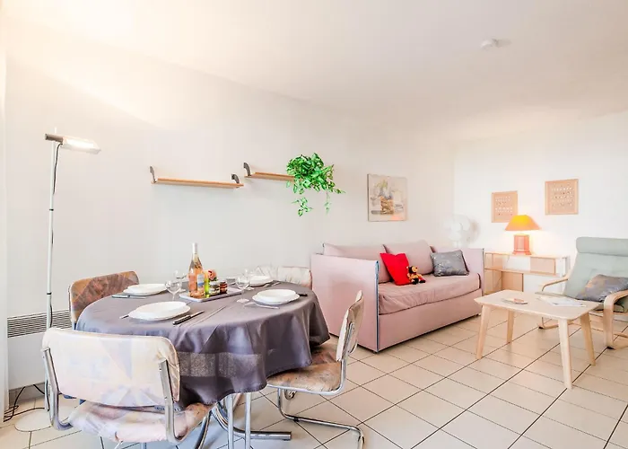 Le Cesaree-1 By Interhome Appartement Fréjus